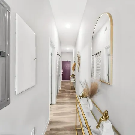 Heart Of Downtown Cleveland, With Free Heated Pool And Gym With Steam Room 413 Exterior photo
