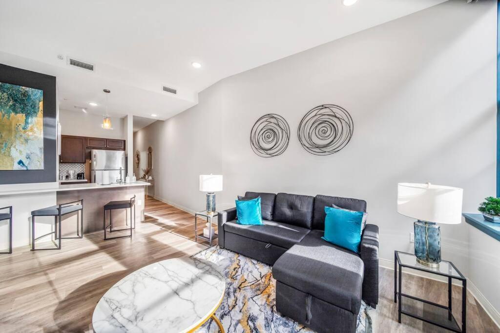 Heart Of Downtown Cleveland, With Free Heated Pool And Gym With Steam 413 * Cleveland