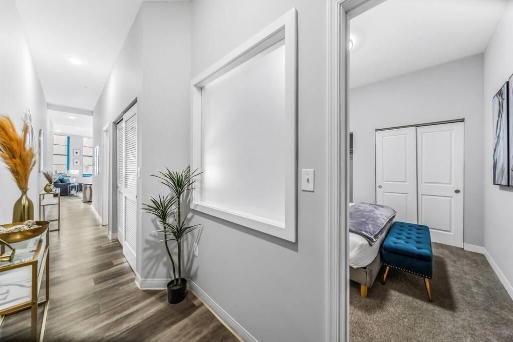 Heart Of Downtown Cleveland, With Free Heated Pool And Gym With Steam 413 Apartment